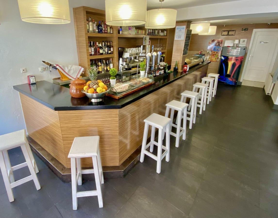 Hostal Nomadas By Gloove Villalba de la Sierra Kültér fotó