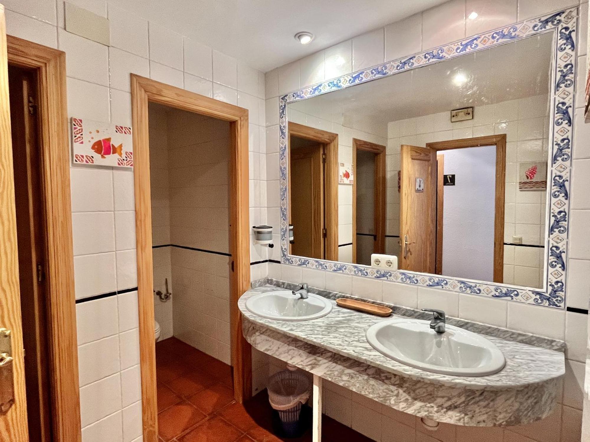 Hostal Nomadas By Gloove Villalba de la Sierra Kültér fotó