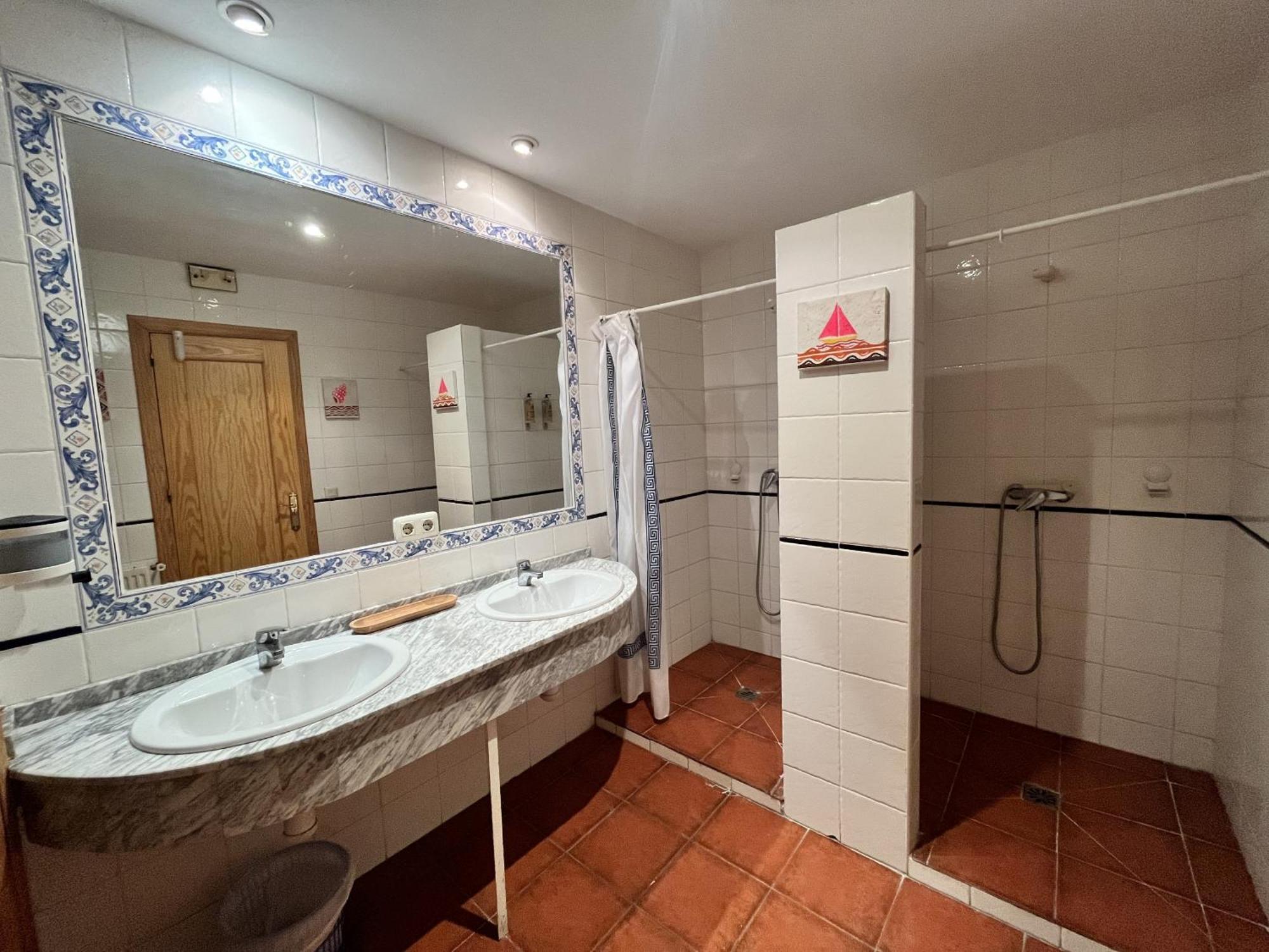Hostal Nomadas By Gloove Villalba de la Sierra Kültér fotó